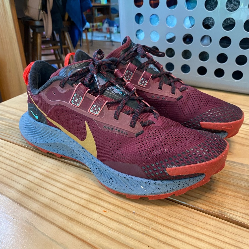 Nike Men’s Trail Running Shoes Size 10